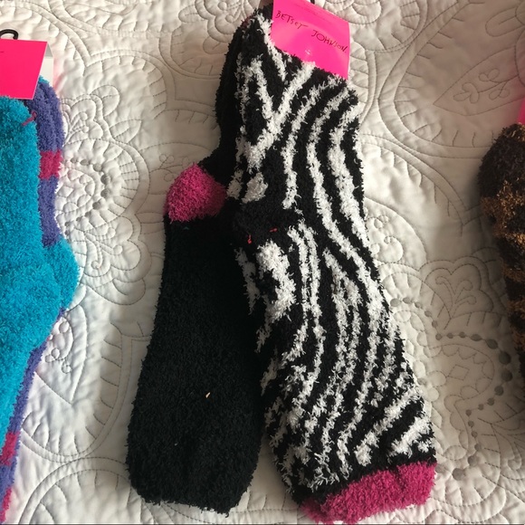 Betsey Johnson Socks Set (2) 🎅🏻Stocking Stuffers - Picture 8 of 8